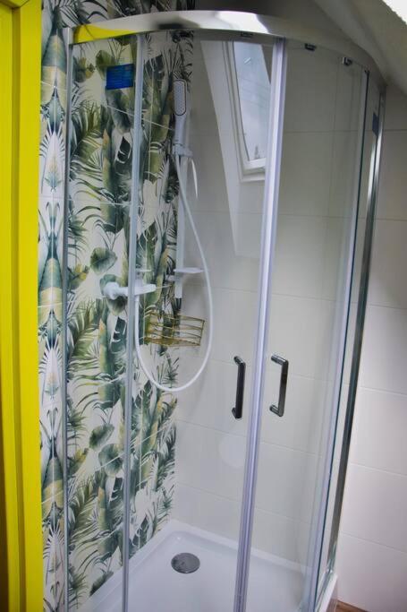 Pastelowy Domek Z Balia Elektryczna Z Jacuzzi Zalakowo Экстерьер фото